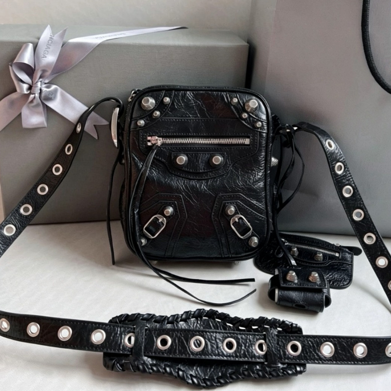 Women Bags 2026 Trends - 2026 New Street Style Motorcycle Bag