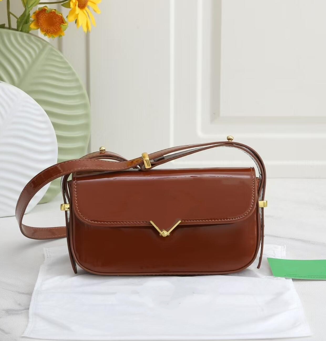 High-Quality Black Leather Tot - Women Bags Prada บทวิจารณ์และราคา