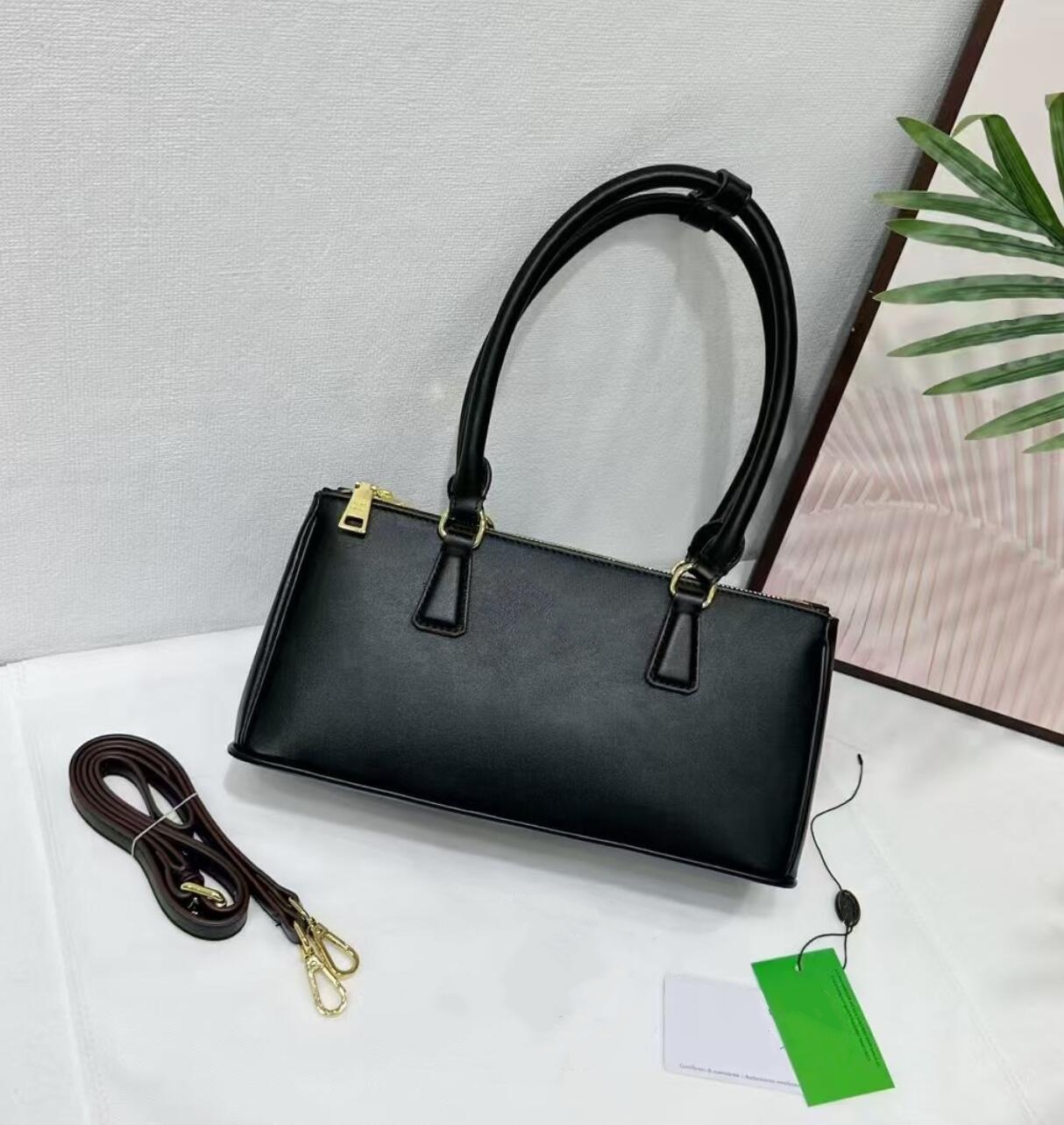 Elegant Dusty Rose Saffiano To - Women Bags Prada บทวิจารณ์และราคา