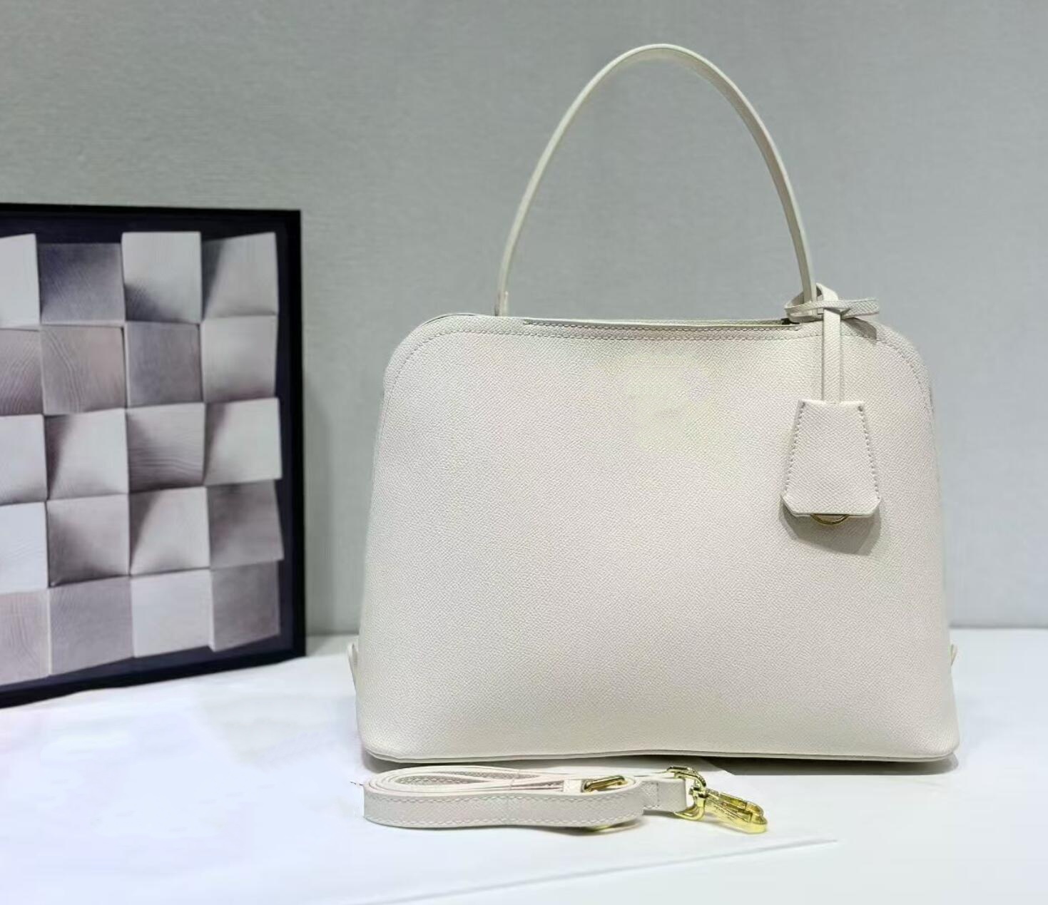 High-quality Blush Pink Saffia - Women Bags Prada บทวิจารณ์และราคา