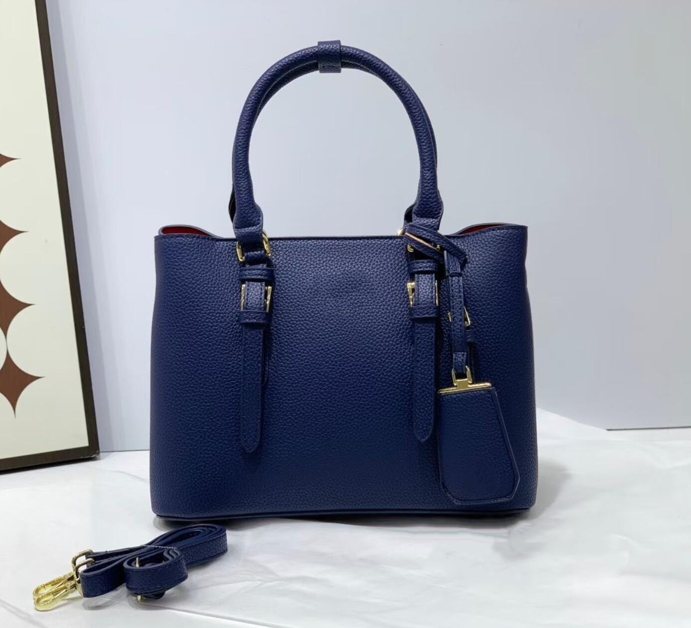 Black Leather Top Handle Tote  - Women Bags Prada บทวิจารณ์และราคา