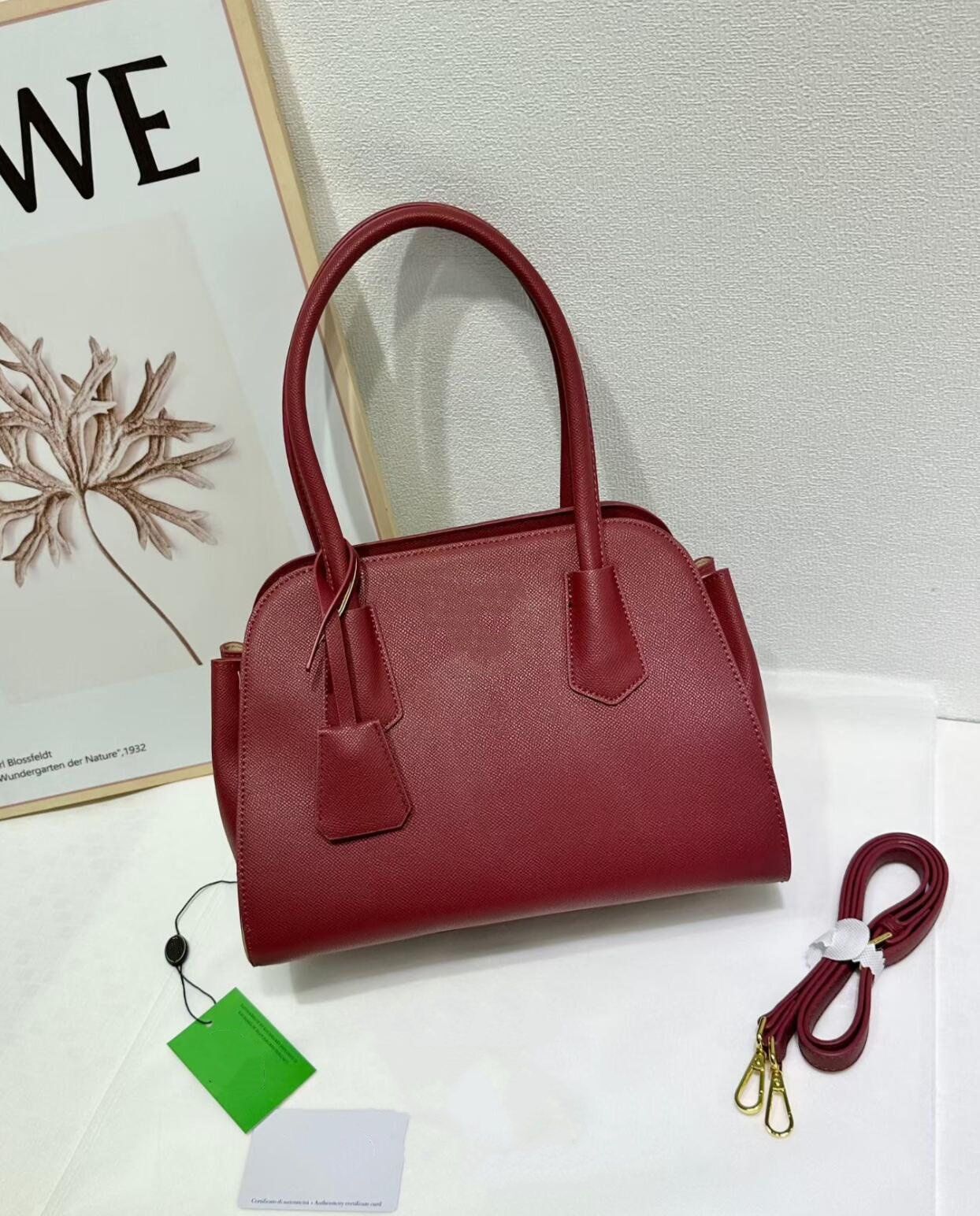 Chic Blush Crossgrain Converti - Women Bags Prada บทวิจารณ์และราคา