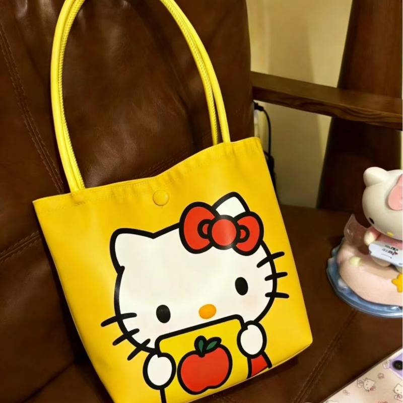 2026 New Yellow Kitty Handbag  - Women'S Bags New Look บทวิจารณ์และราคา