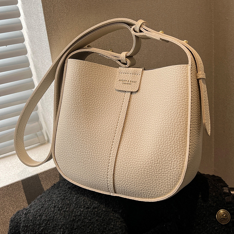 Versatile small handbag for wo - Women Bags 2026 Trends บทวิจารณ์และราคา