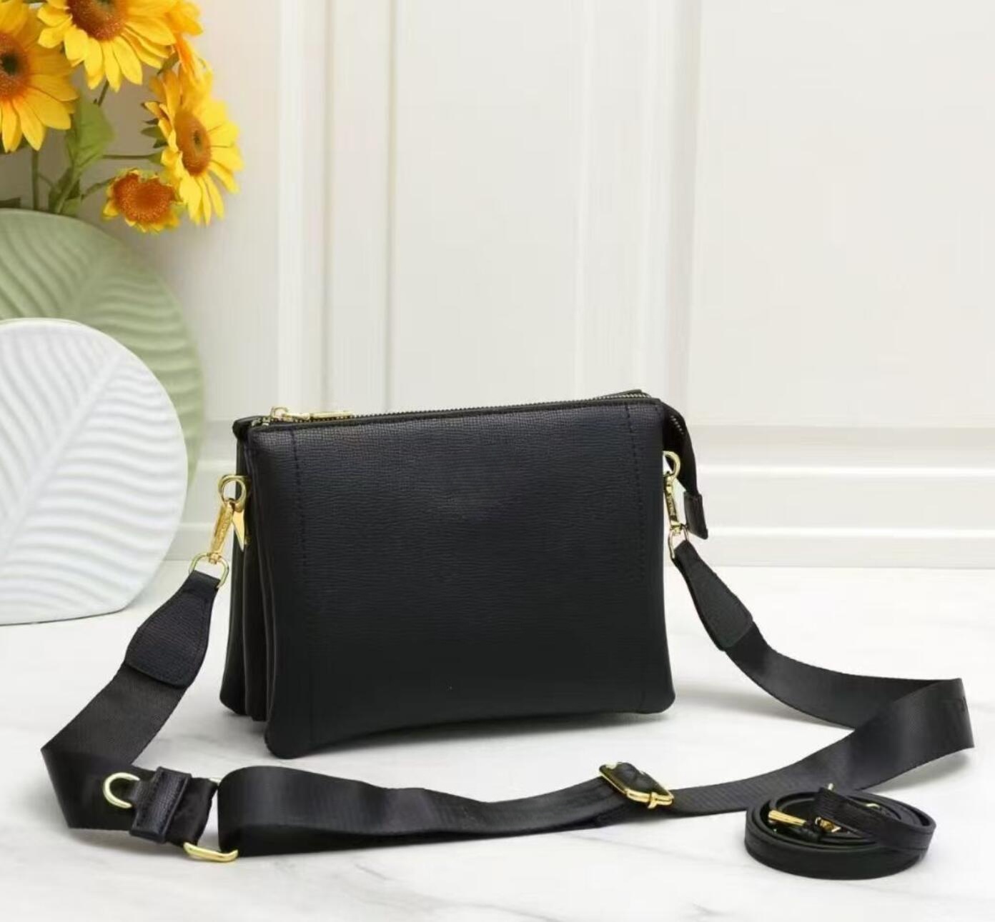 Retro Dark Brown Grain Leather - Women Bags Prada บทวิจารณ์และราคา
