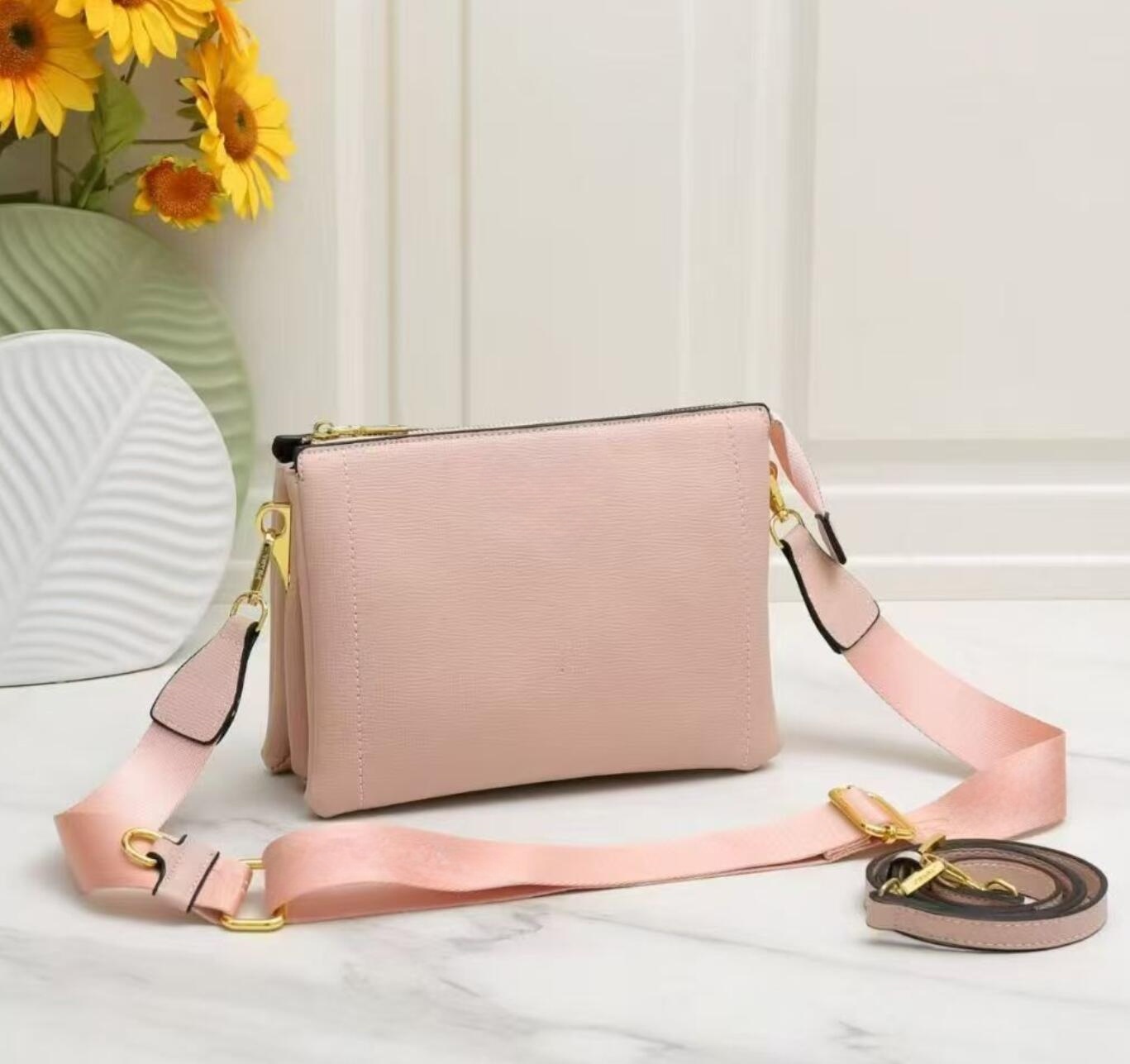 Retro Dark Brown Grain Leather - Women Bags Prada บทวิจารณ์และราคา