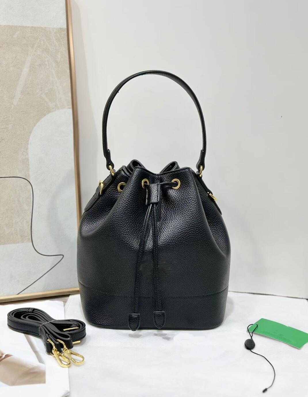 Soft Blush Pink Saffiano Multi - Women Bags Prada บทวิจารณ์และราคา