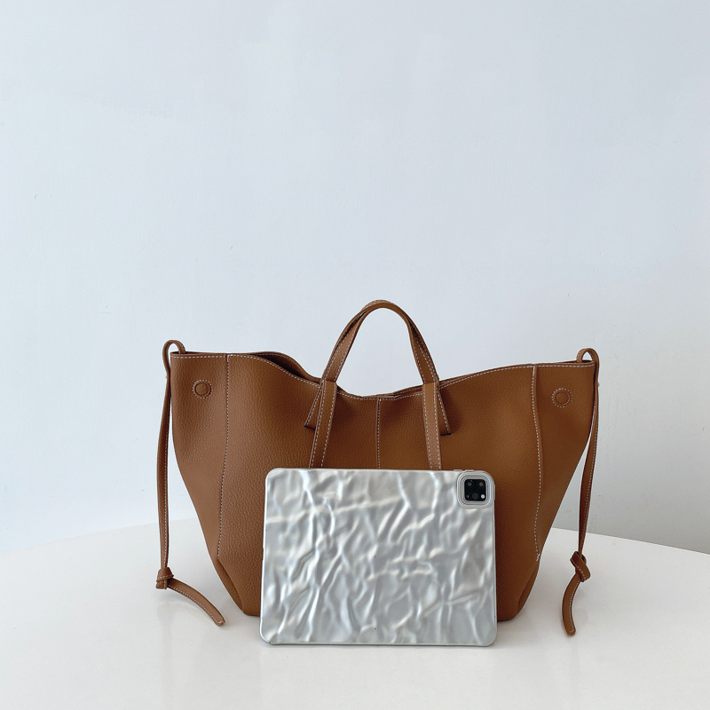 Large Capacity Leather Zipper  - Women Bags In Trend บทวิจารณ์และราคา