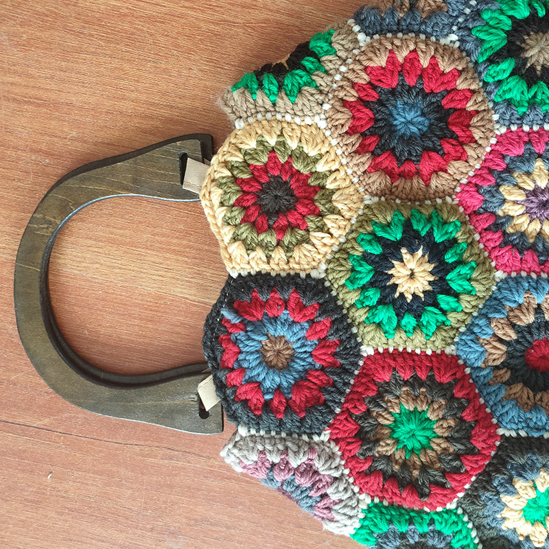 Bohemian Granny SquareCrochet  - Women Bags 2026 Trends บทวิจารณ์และราคา